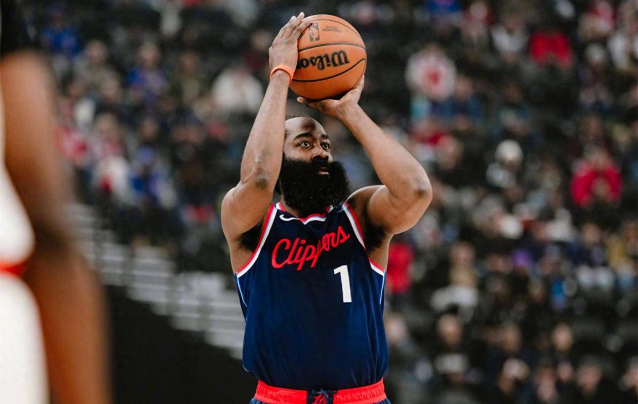 爱游戏体育-哈登连续三场比赛得分超过夺冠，法国队不断突破！